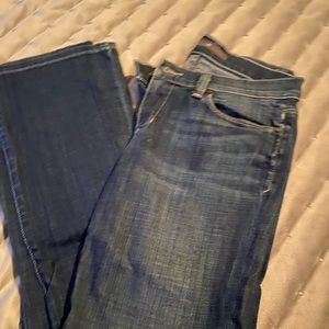 Joe’s dark wash jeans - Petite fit - Sz 28